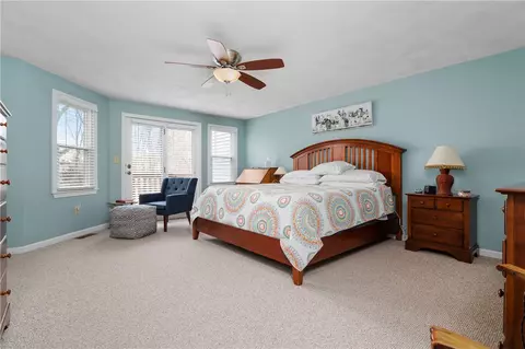 402 Brookhaven Ln #402, Woonsocket, RI 02895 photo 17