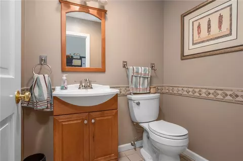 402 Brookhaven Ln #402, Woonsocket, RI 02895 photo 19