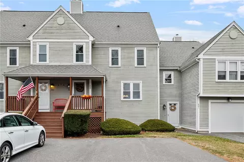 402 Brookhaven Ln #402, Woonsocket, RI 02895
