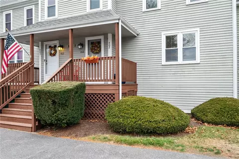 402 Brookhaven Ln #402, Woonsocket, RI 02895 photo 2