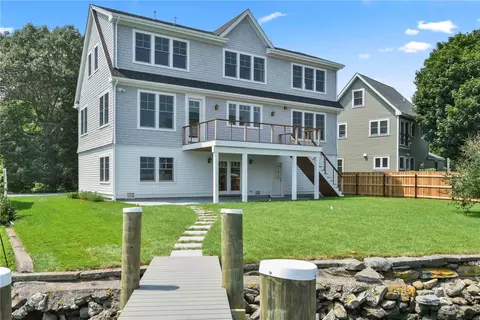 175 Middlebridge Rd, South Kingstown, RI 02879