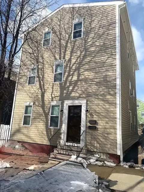 124 Sheldon St, Providence, RI 02906