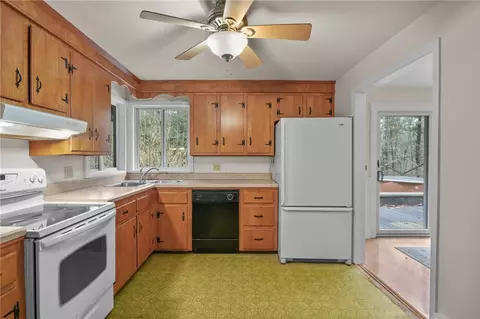 30 Sheffield Hill Rd, Exeter, RI 02822 photo 7