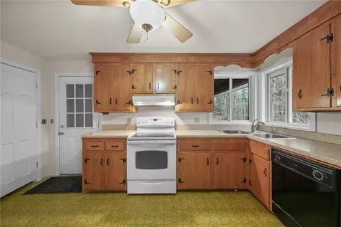 30 Sheffield Hill Rd, Exeter, RI 02822 photo 9