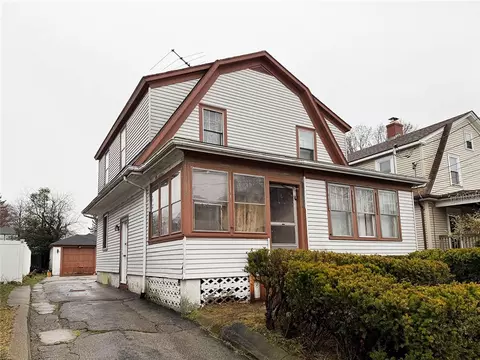 18 Harding Ave, Cranston, RI 02905