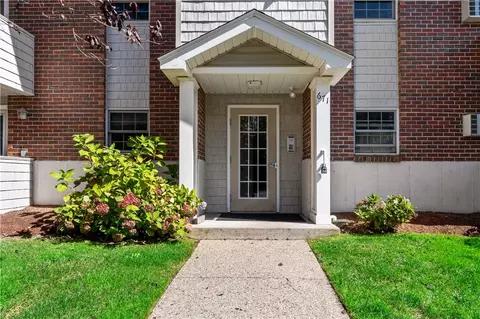 671 Metacom Ave #34, Bristol, RI 02809
