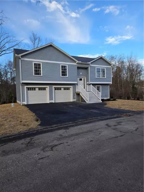 8 Sheffield Rd, Smithfield, RI 02917
