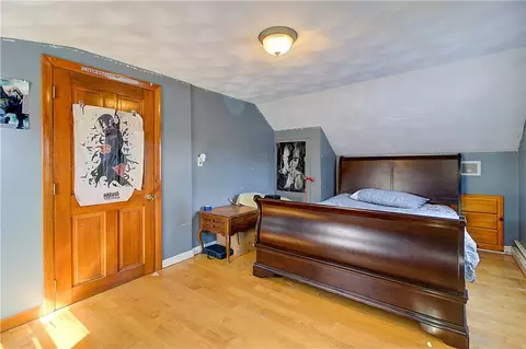 Bedroom - 69 Everleth Ave, Warwick, RI 02888 photo 3 of 3