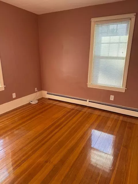86 King St, Warwick, RI 02886 photo 5