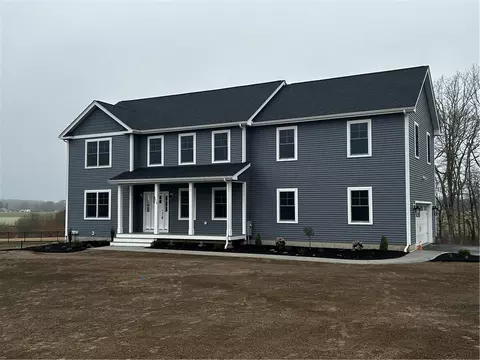 110 Explorer Dr, Saunderstown, RI 02874