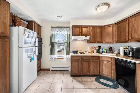 Kitchen - 44 Scranton Ave, Warwick, RI 02888 photo 1 of 2