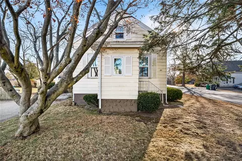 Exterior - 44 Scranton Ave, Warwick, RI 02888 photo 4 of 8