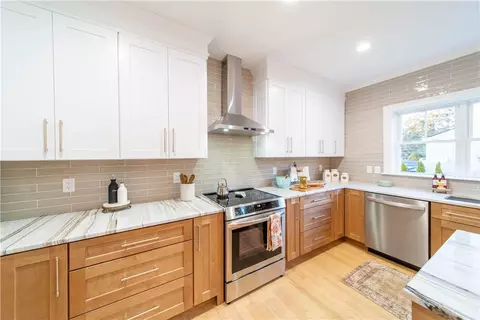 100 Primrose Dr, Warwick, RI 02886 photo 36