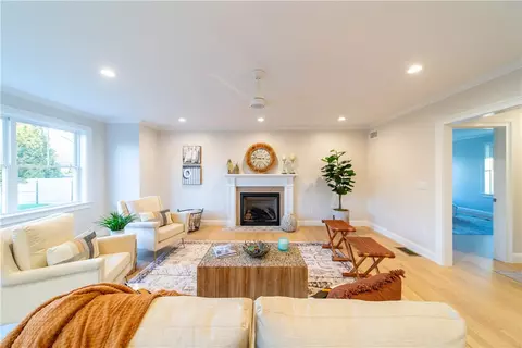100 Primrose Dr, Warwick, RI 02886 photo 12