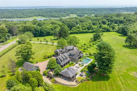 182 Torrey Rd, South Kingstown, RI 02879