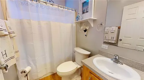 Bath - 6 Lisas Way, Coventry, RI 02816 photo 1 of 5