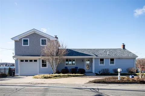 234 Point Rd, Portsmouth, RI 02871