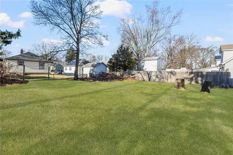 Exterior - 507 Post Rd, Warwick, RI 02888 photo 2 of 3