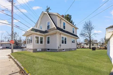 Exterior - 507 Post Rd, Warwick, RI 02888 photo 3 of 3