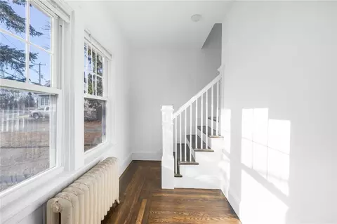 Entry Way - 507 Post Rd, Warwick, RI 02888 photo 3 of 3
