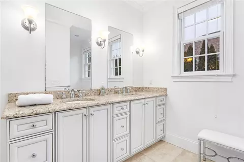 19 Newbury Dr, Westerly, RI 02891 photo 15