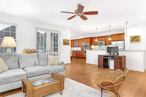19 Newbury Dr, Westerly, RI 02891 photo 6