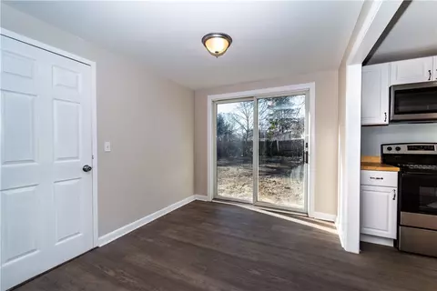 125 Duncan Rd, Warwick, RI 02886 photo 8