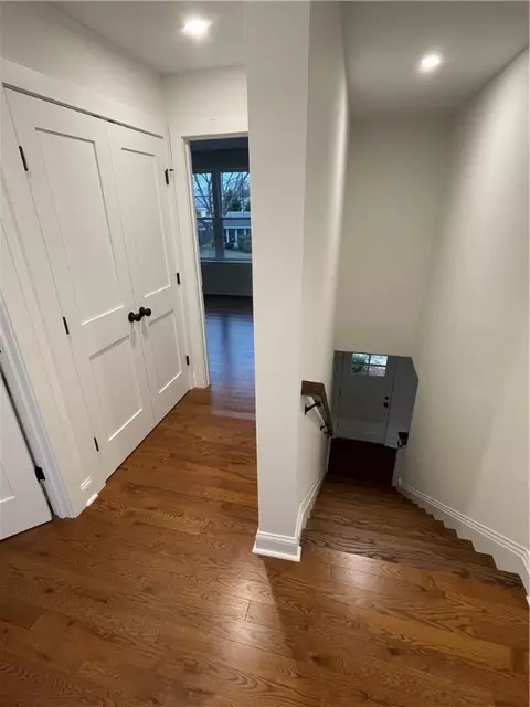 Entry Way - 201 Harmony Ct, Warwick, RI 02889 photo 2 of 2