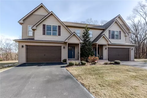 80 Conley Ave #5, Cranston, RI 02921