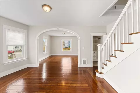 Living - 460 Elm St, Woonsocket, RI 02895 photo 4 of 7