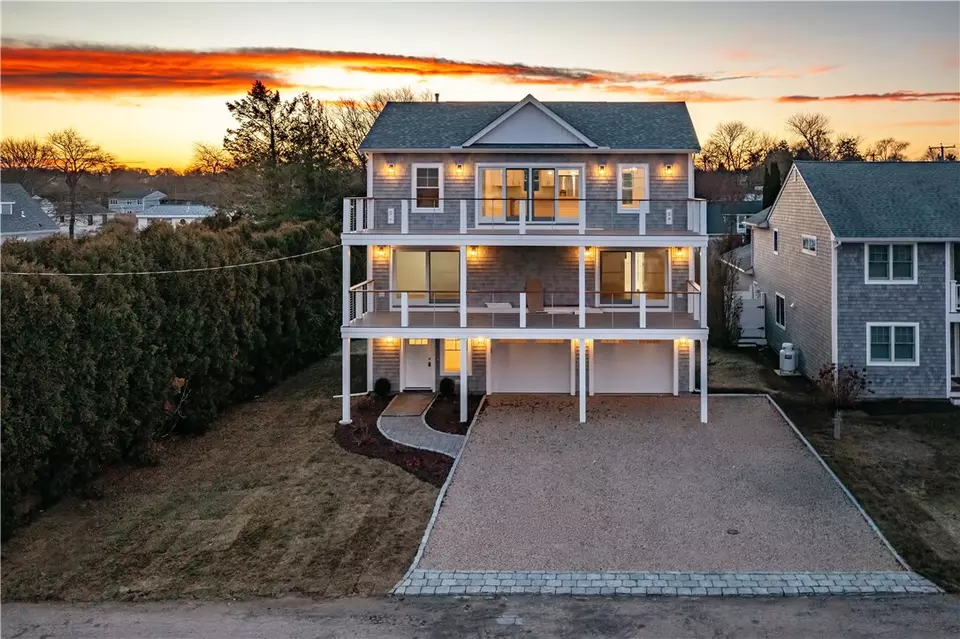  3 Camden Rd, Narragansett, RI 02882 photo 2