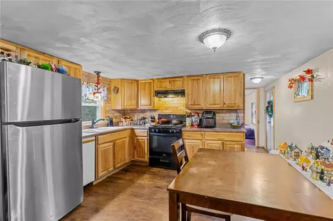 77 Miskiania Trl, Exeter, RI 02822 photo 24