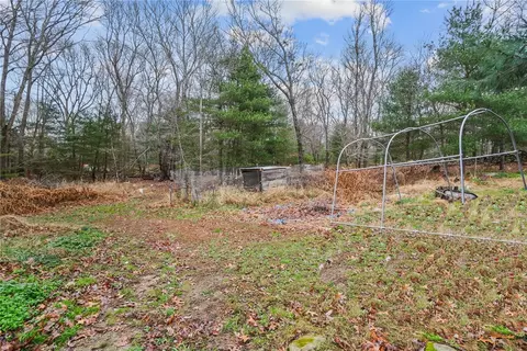 77 Miskiania Trl, Exeter, RI 02822 photo 11