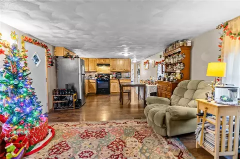77 Miskiania Trl, Exeter, RI 02822 photo 22