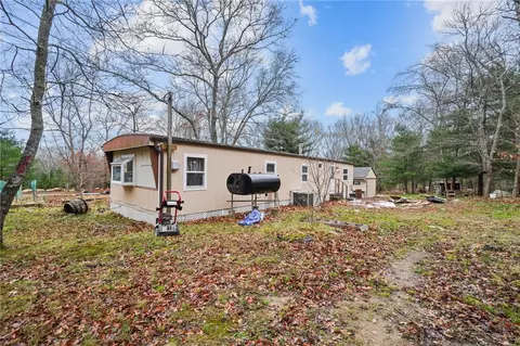 77 Miskiania Trl, Exeter, RI 02822 photo 7
