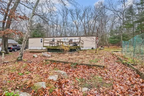 77 Miskiania Trl, Exeter, RI 02822 photo 4
