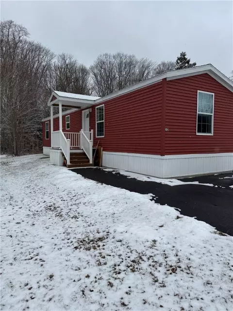 10 Hemlock Rd, Glocester, RI 02814