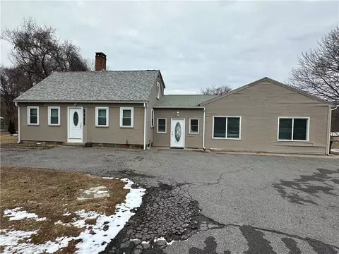 705 Putnam Pike, Greenville, RI 02828