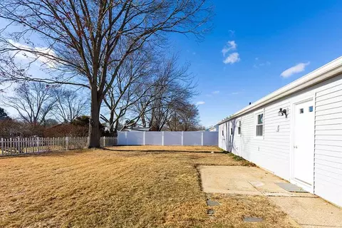Exterior - 79 Duncan Rd, Warwick, RI 02886 photo 2 of 5