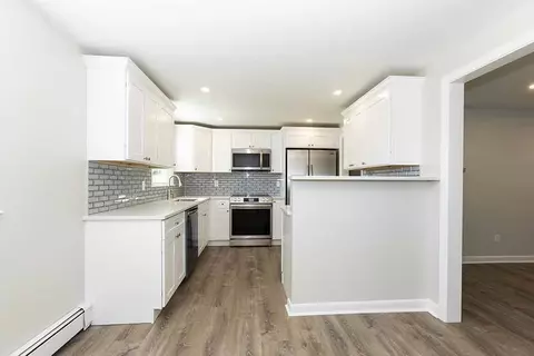 Kitchen - 79 Duncan Rd, Warwick, RI 02886 photo 4 of 4
