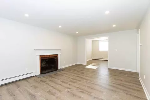 Living - 79 Duncan Rd, Warwick, RI 02886 photo 4 of 4