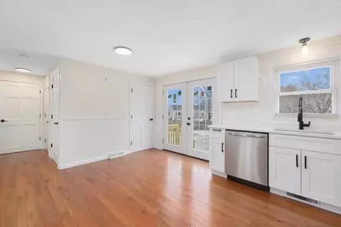 72 Cathedral Rd, Warwick, RI 02889 photo 5