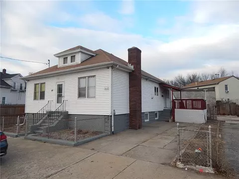 60 Farmington Ave, Providence, RI 02909