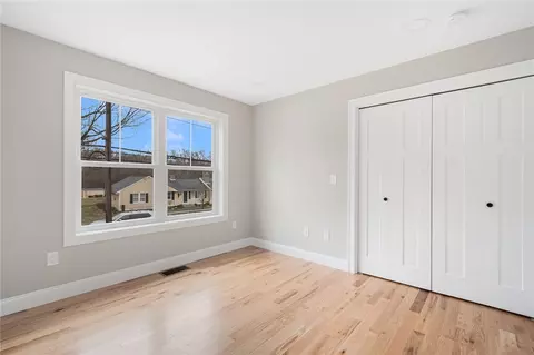 58 Waverly St, Warwick, RI 02889 photo 16