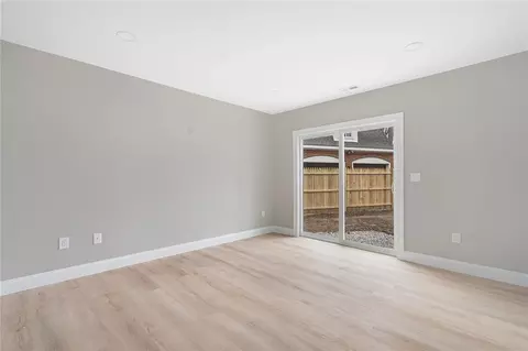 58 Waverly St, Warwick, RI 02889 photo 25