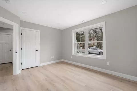58 Waverly St, Warwick, RI 02889 photo 22