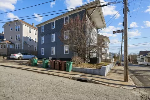 287 Mason St, Woonsocket, RI 02895 photo 3