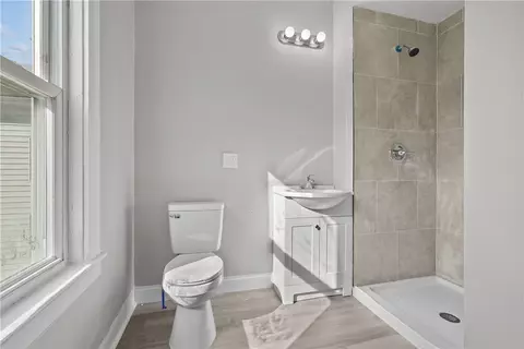 112 W School St, Woonsocket, RI 02895 photo 33
