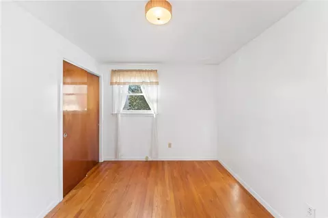 Bedroom - 37 Eldridge Ave, Warwick, RI 02886 photo 1 of 6
