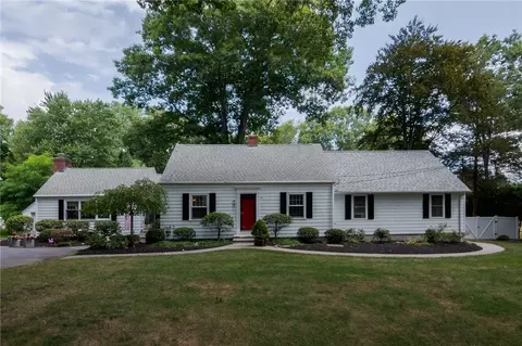 851 Cowesett Rd, Warwick, RI 02886